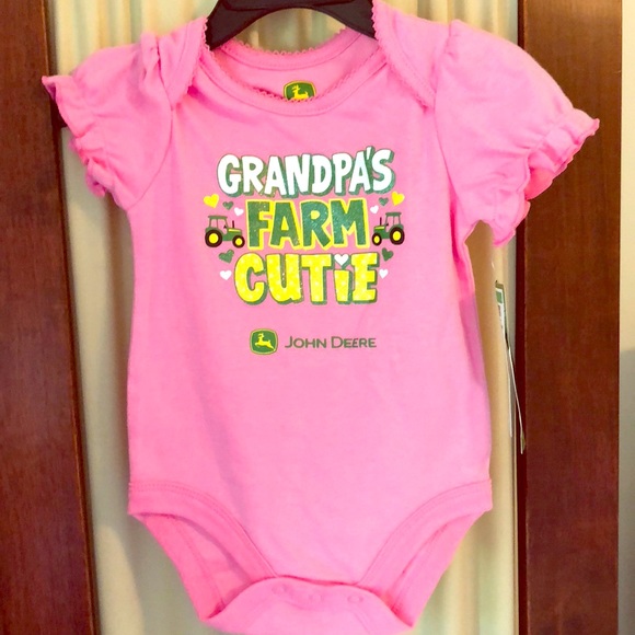 John Deere infant girls t-shirt w//short sleeves /& GRANDPA/'S FARM CUTIE free ship